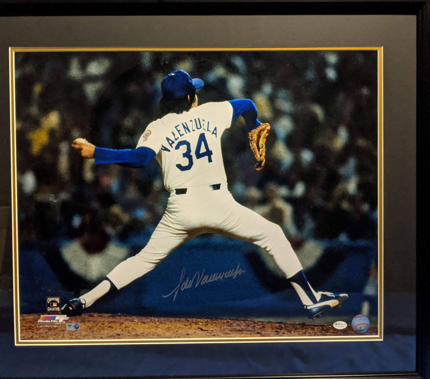 Fernando Valenzuela 1981 World Series Autographed Photo