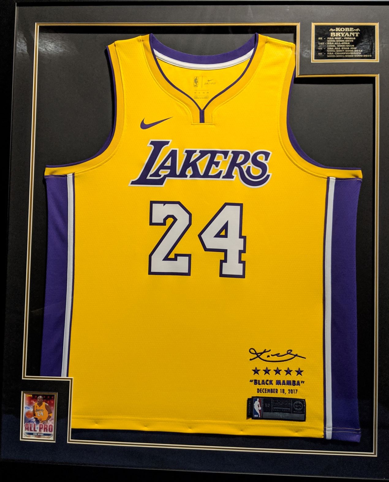 Kobe bryant jersey autographed on sale