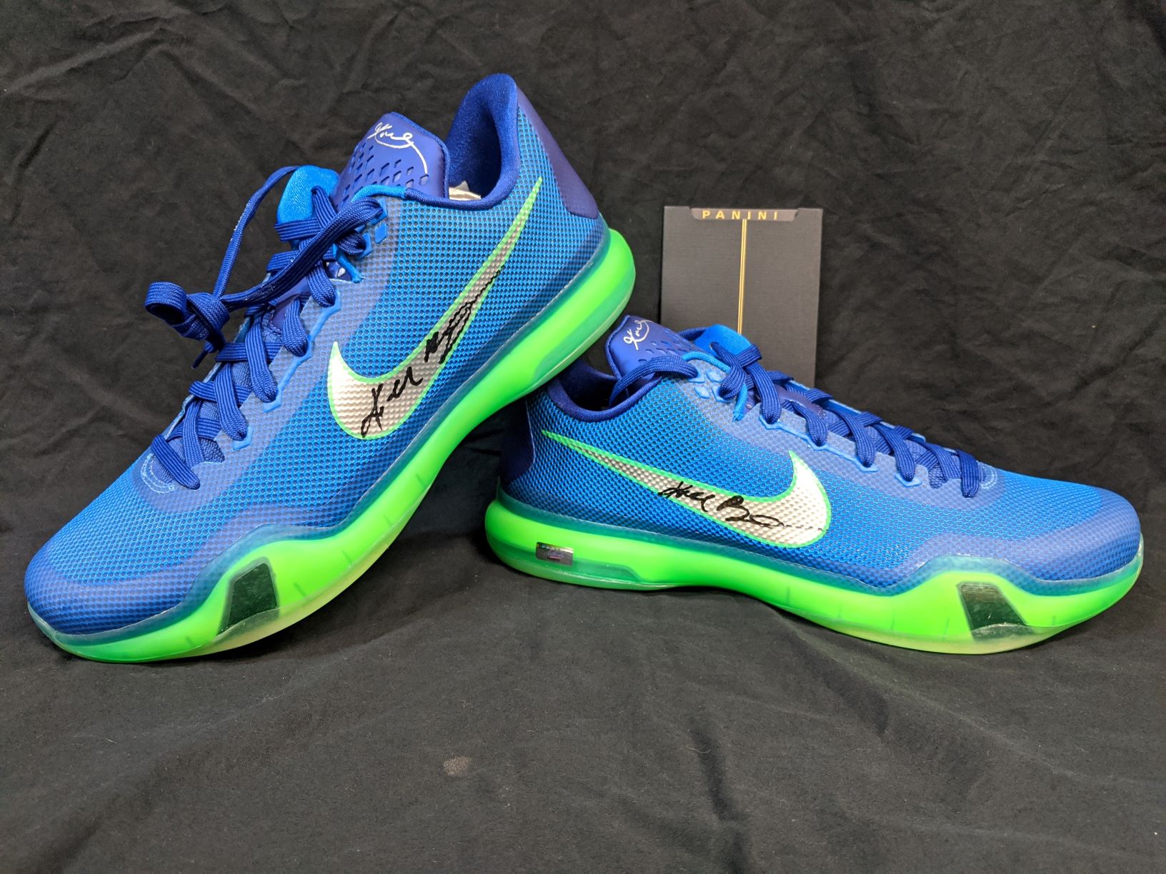 Kobe Bryant Autographed Nike Blue Kobe X Shoes – Art of the Game